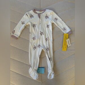 | NWT | Zippy Jamz | In Full Bloom 100% Organic Cotton Sleeper size 6-9 months